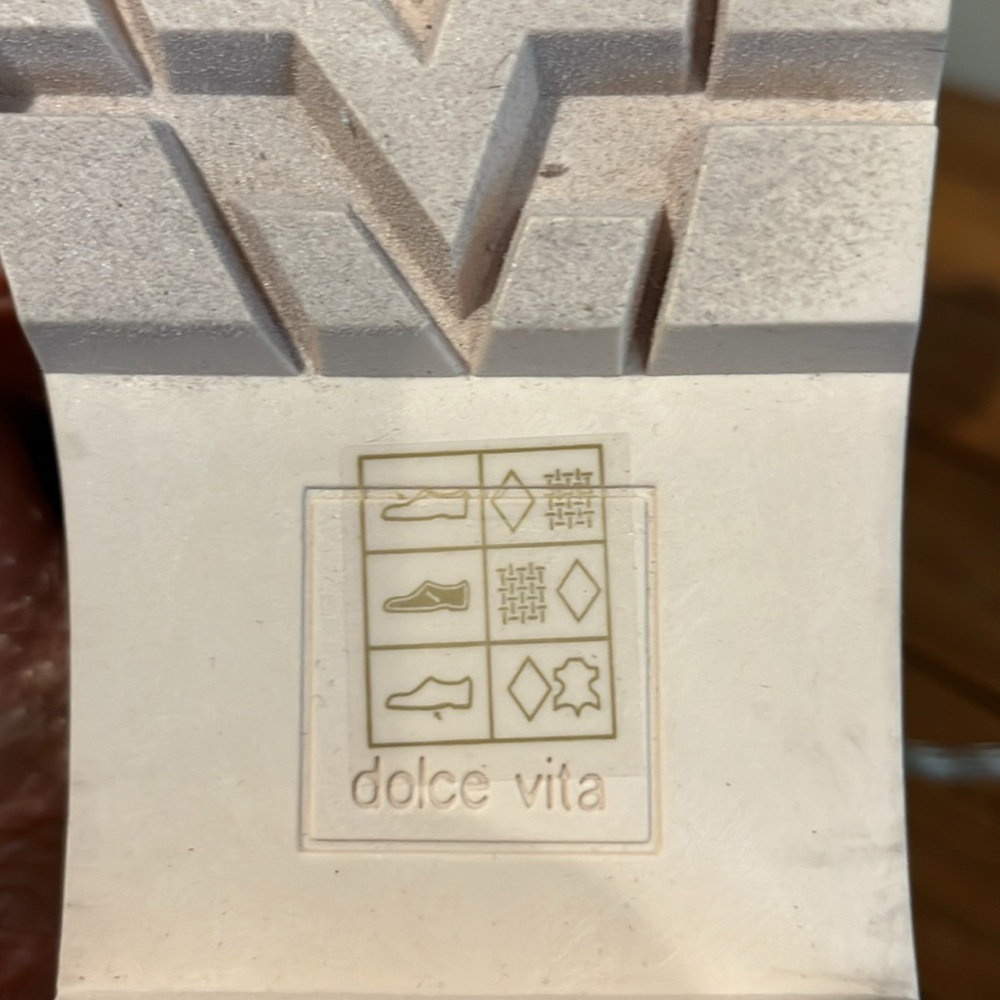 Dolce Vita Pryor Bootie Size 9 M. - Picture 7 of 11